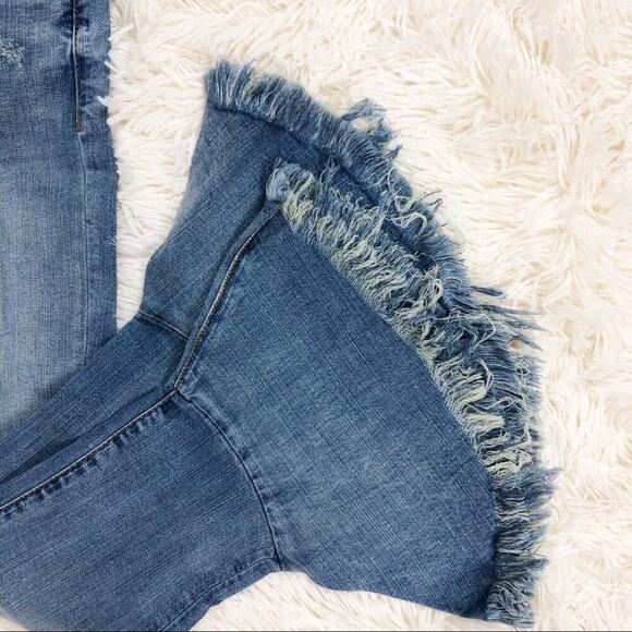 NWT BLANKNYC Ruffle Crop Festival Jean Flared & Wide Leg Denim Cropped Denim  24 - Picture 12 of 15
